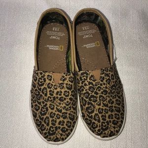 TOMS Youth Leopard Print National Geographic